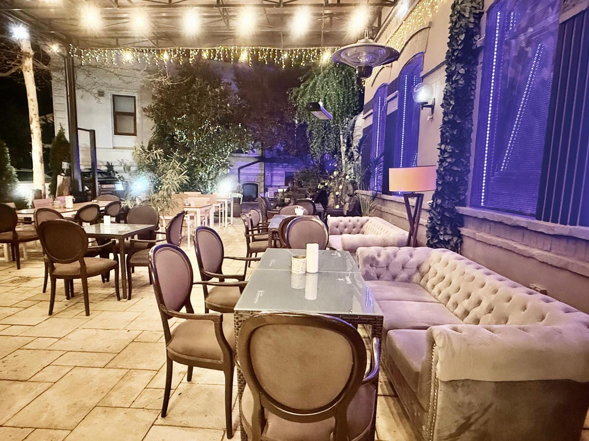 Hotel 5 Continents Craiova Exterior photo